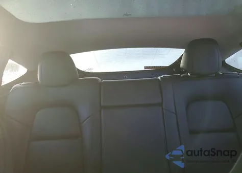 2021 Tesla Model Y z USA, uszkodzony, nr VIN 5YJYGAEEXMF206538